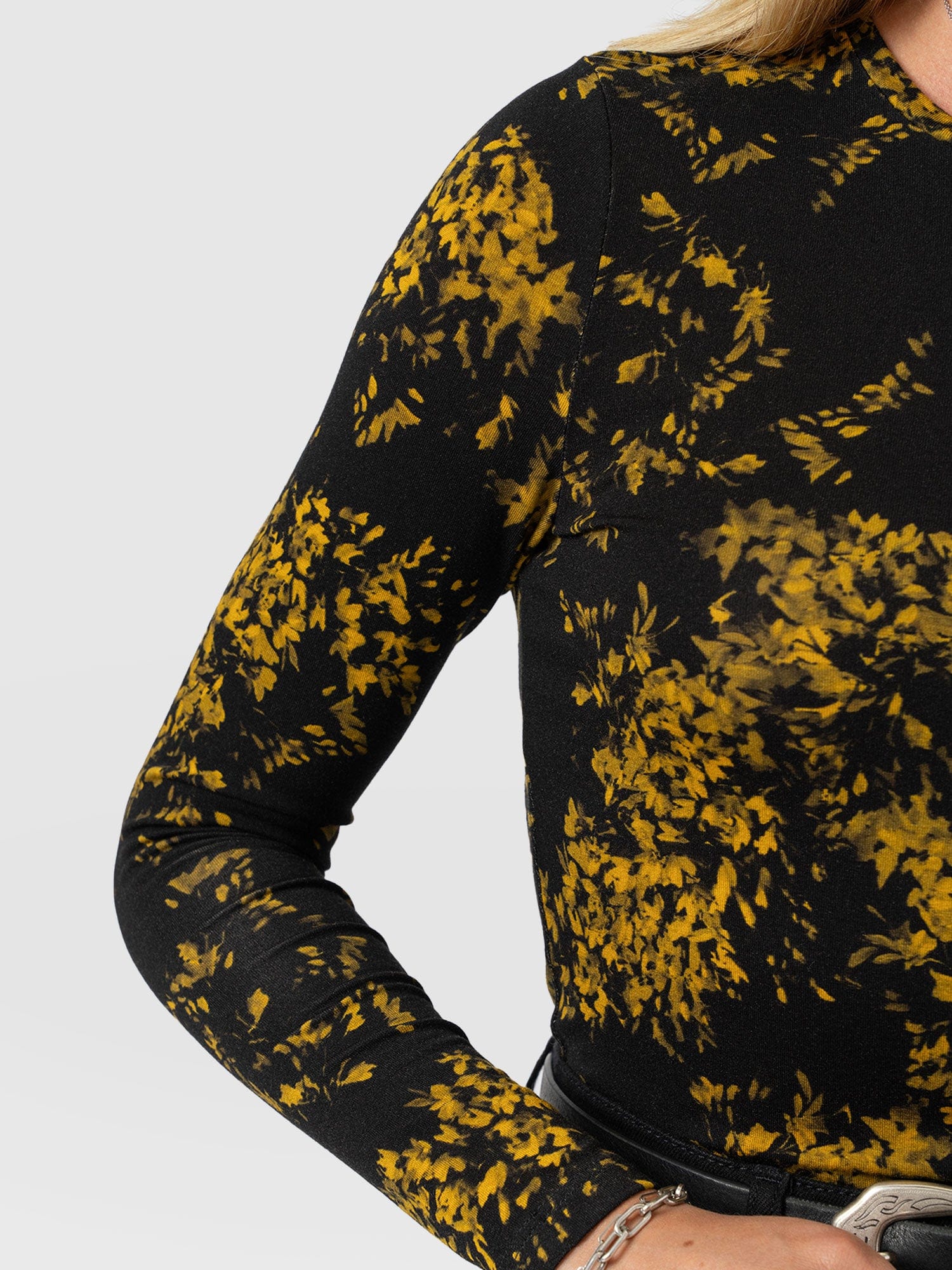 Austen Crew Neck Long Sleeve Tee - Yellow Mimosa - Women's T-shirts | Saint + Sofia® USA